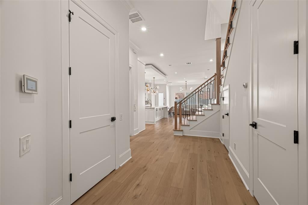 1501 Jacquelyn Drive 