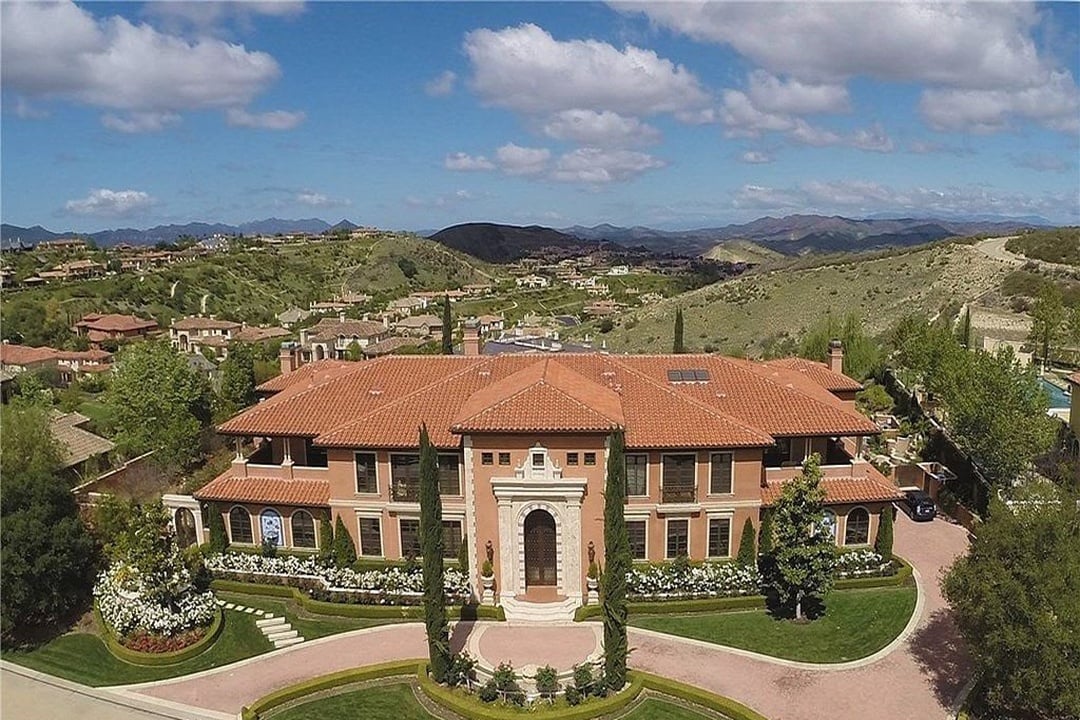 Tranquil Opulent