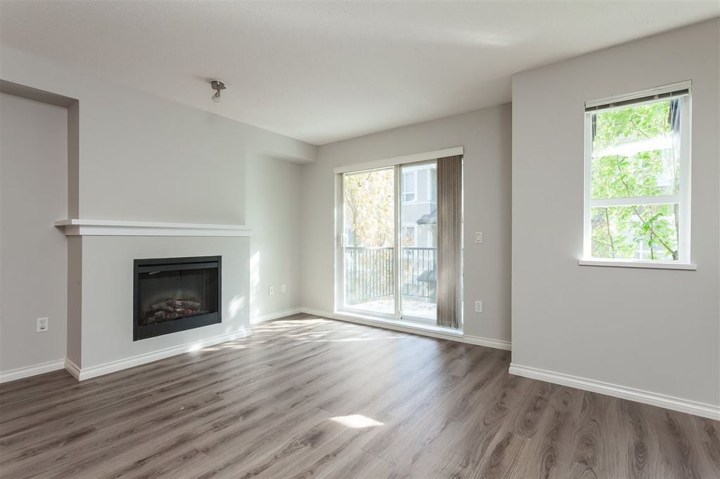 6747 203 St, #157