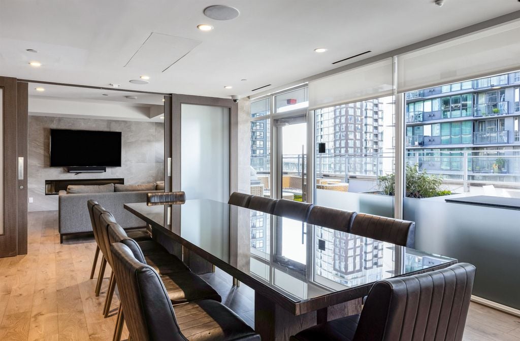 499 Pacific St, #1502