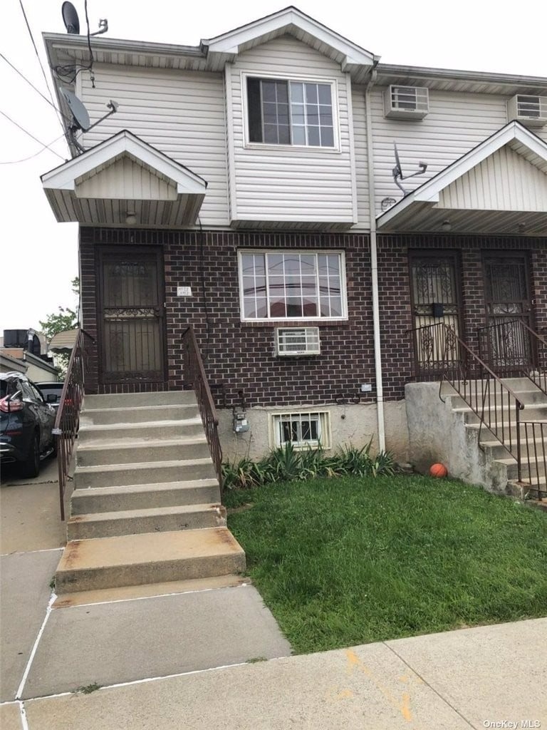 147-23 E Springfield Lane