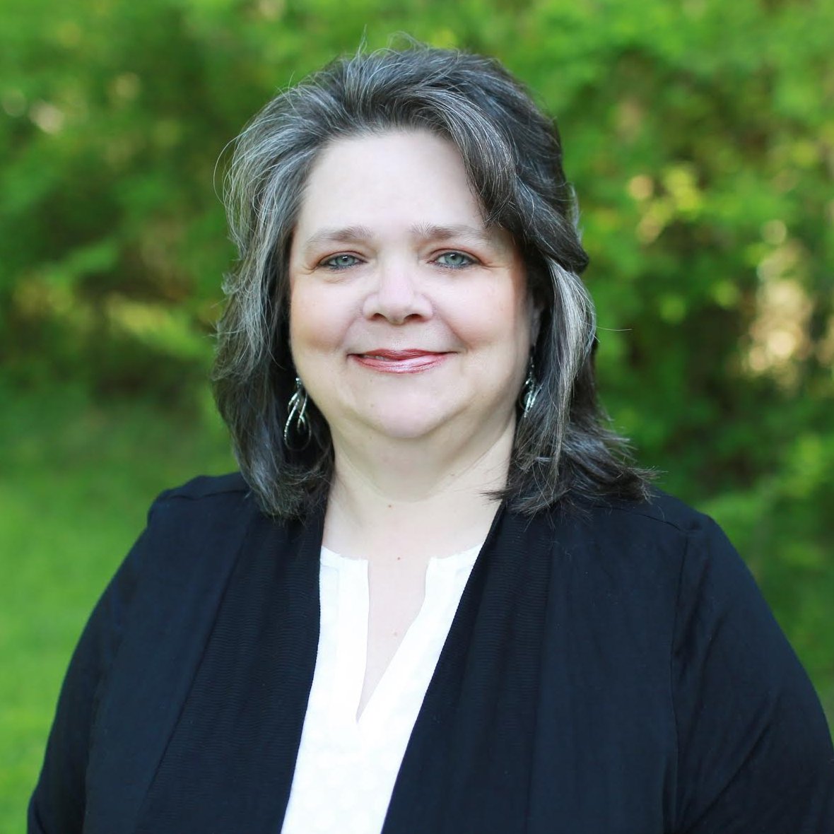 Lynn Dilmore Clinton, MS Real Estate Agent Headshot