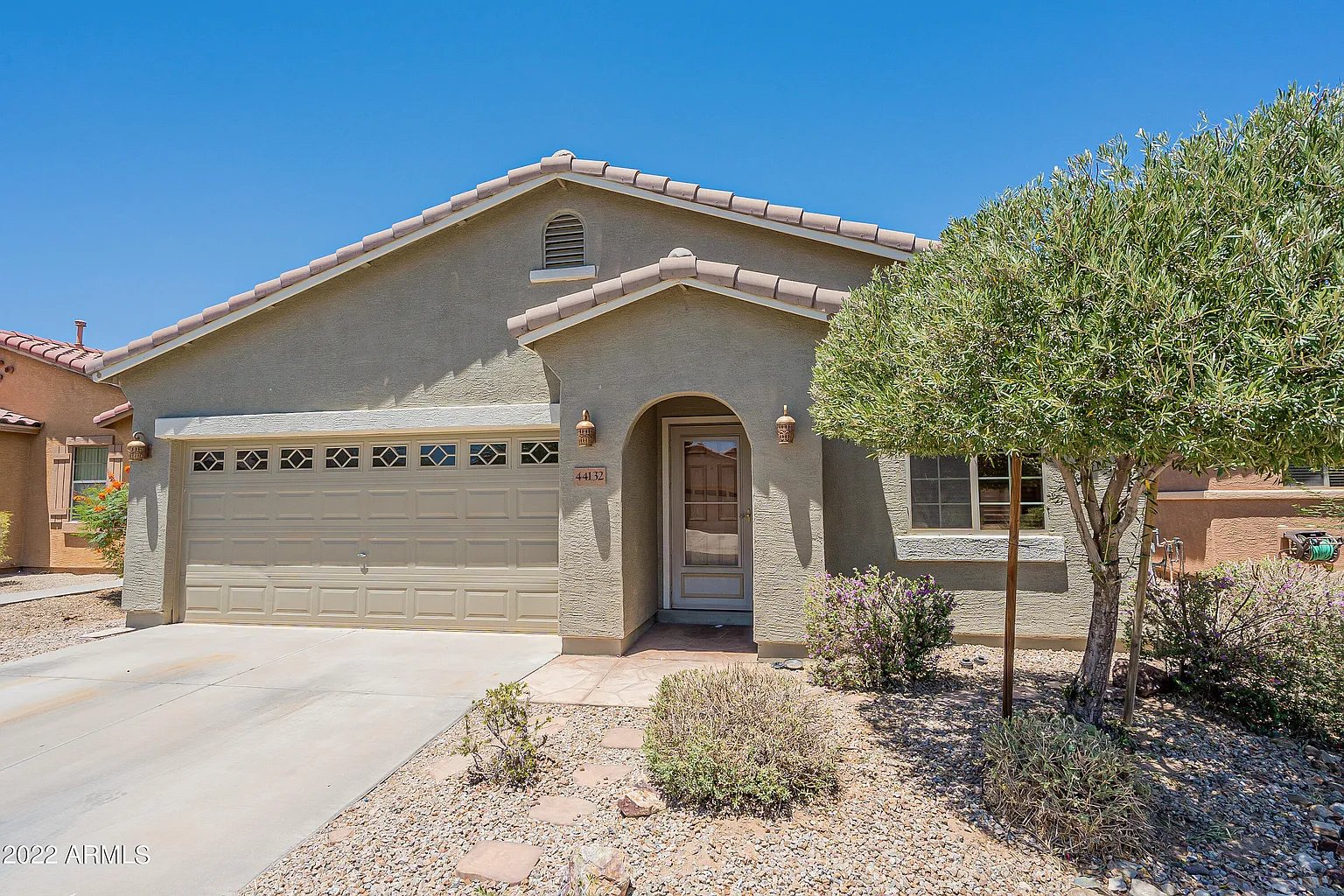 44132 W Askew Dr