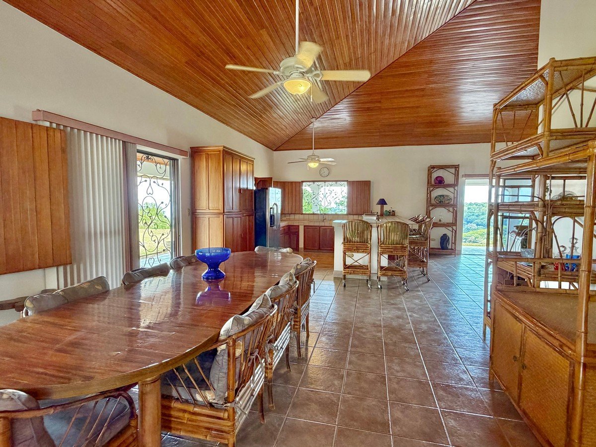 3.64 ACRES – 3 Bedroom Home With Expansive Ocean Views, Multiple Areas to Build, Public Road With Commercial Potential, 10min to the Beach!!