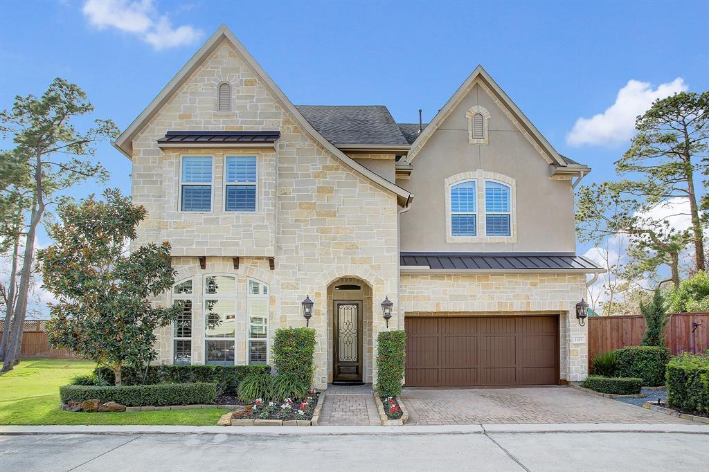 1623 Pinot Cir