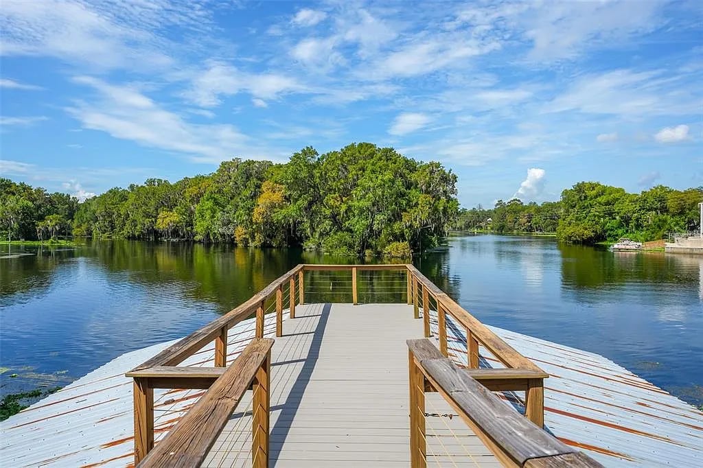 20368 THE GRANADA, DUNNELLON, FL 34432