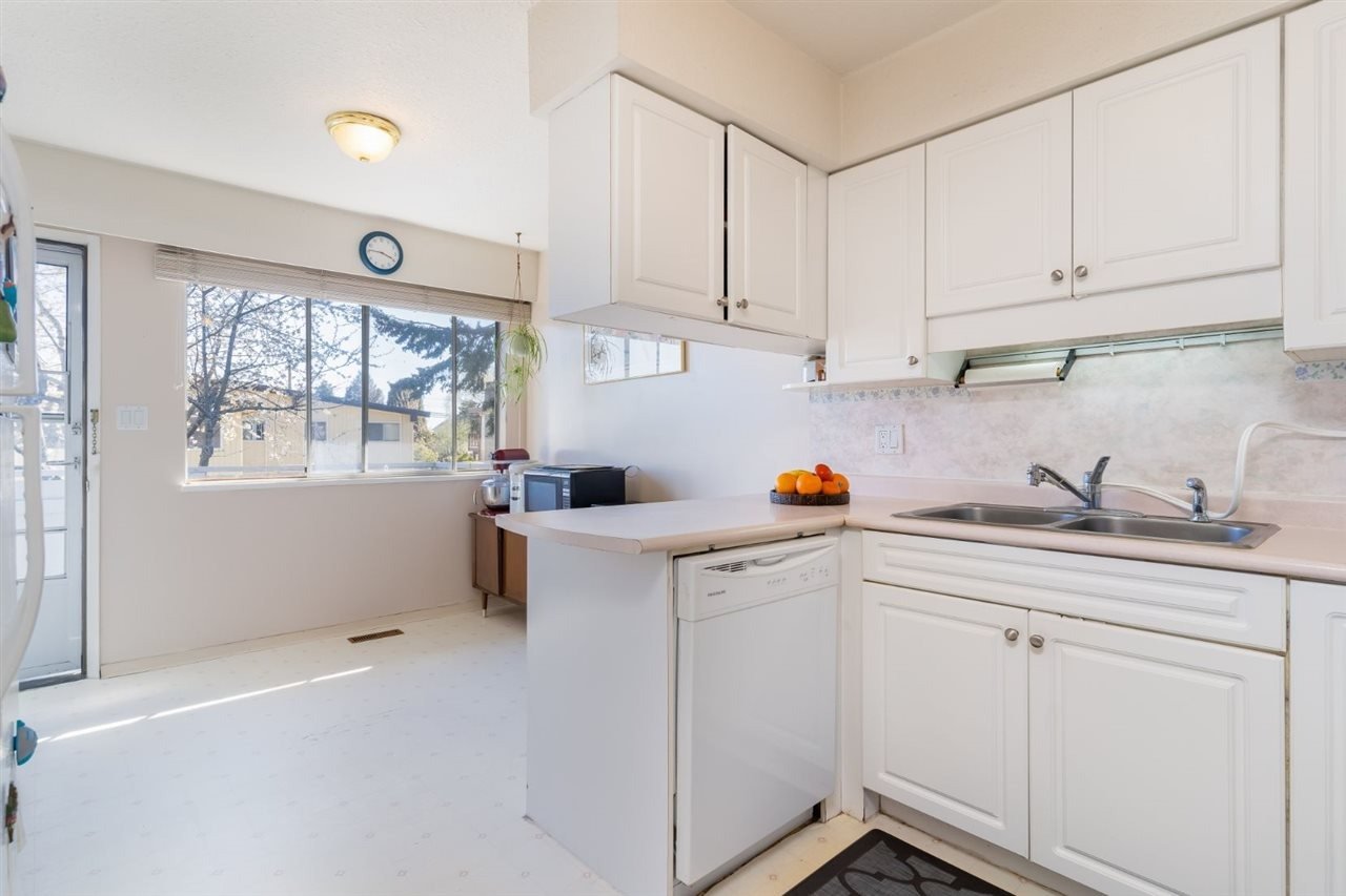 3440 Springthorne Cres