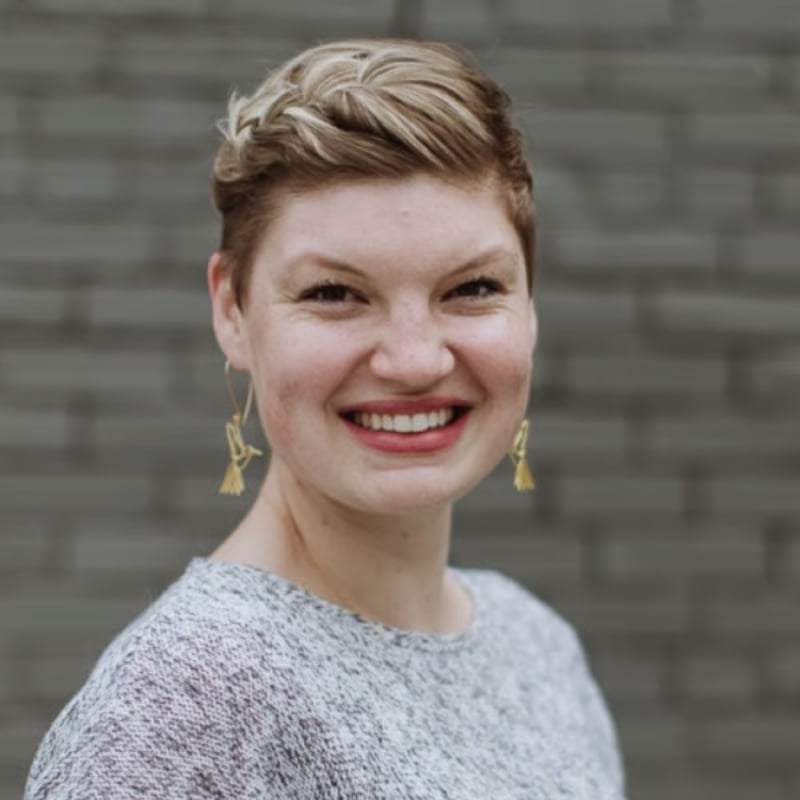 Claire Wayman Harrisonburg, VA Real Estate Agent Headshot