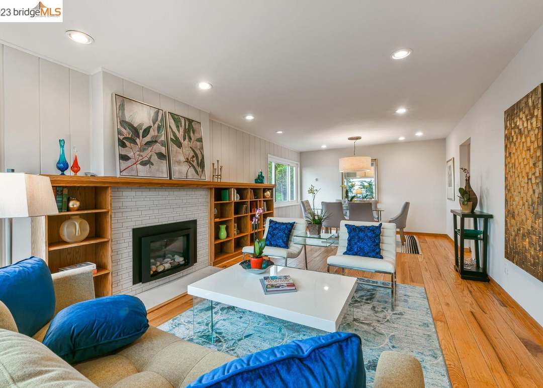 227 Kenyon Ave