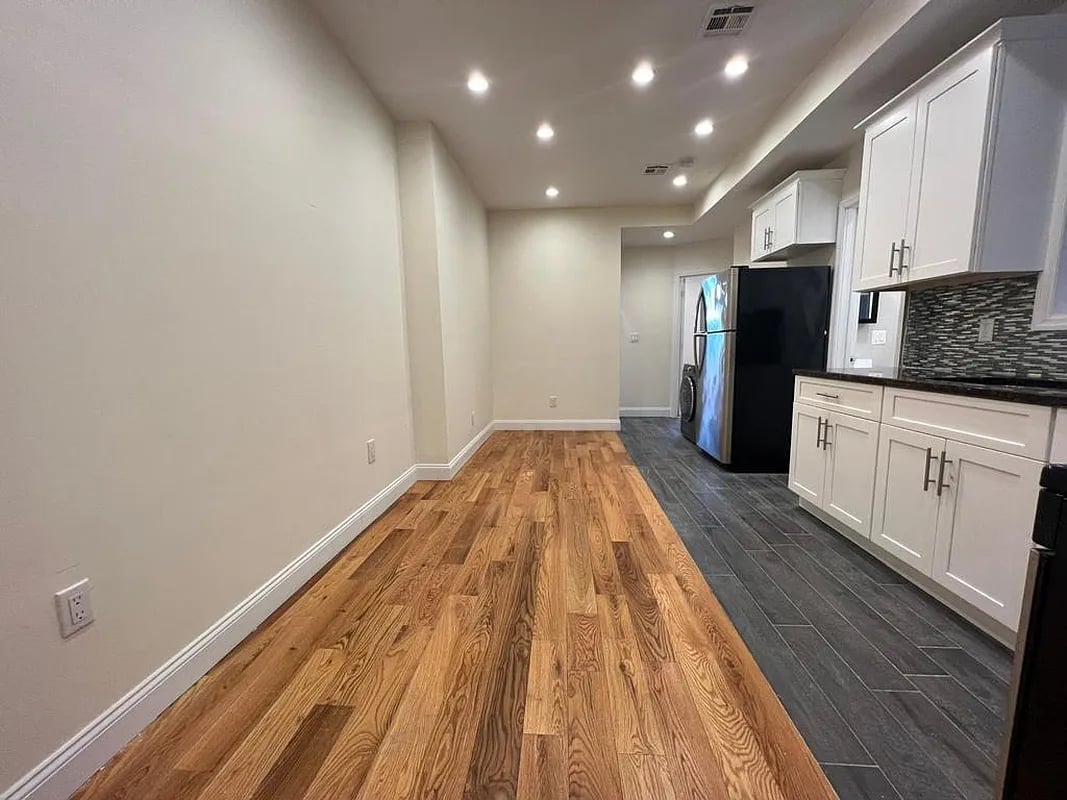 1487 East 34th Street #3A