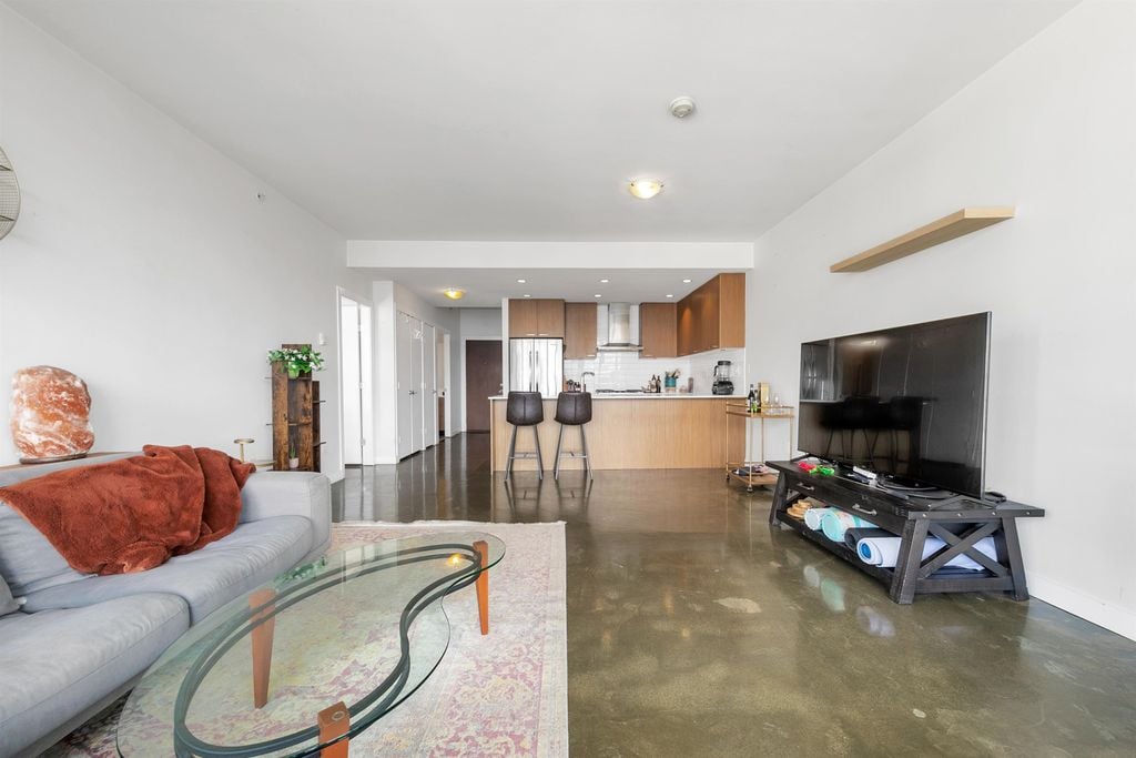 221 Union St, #906