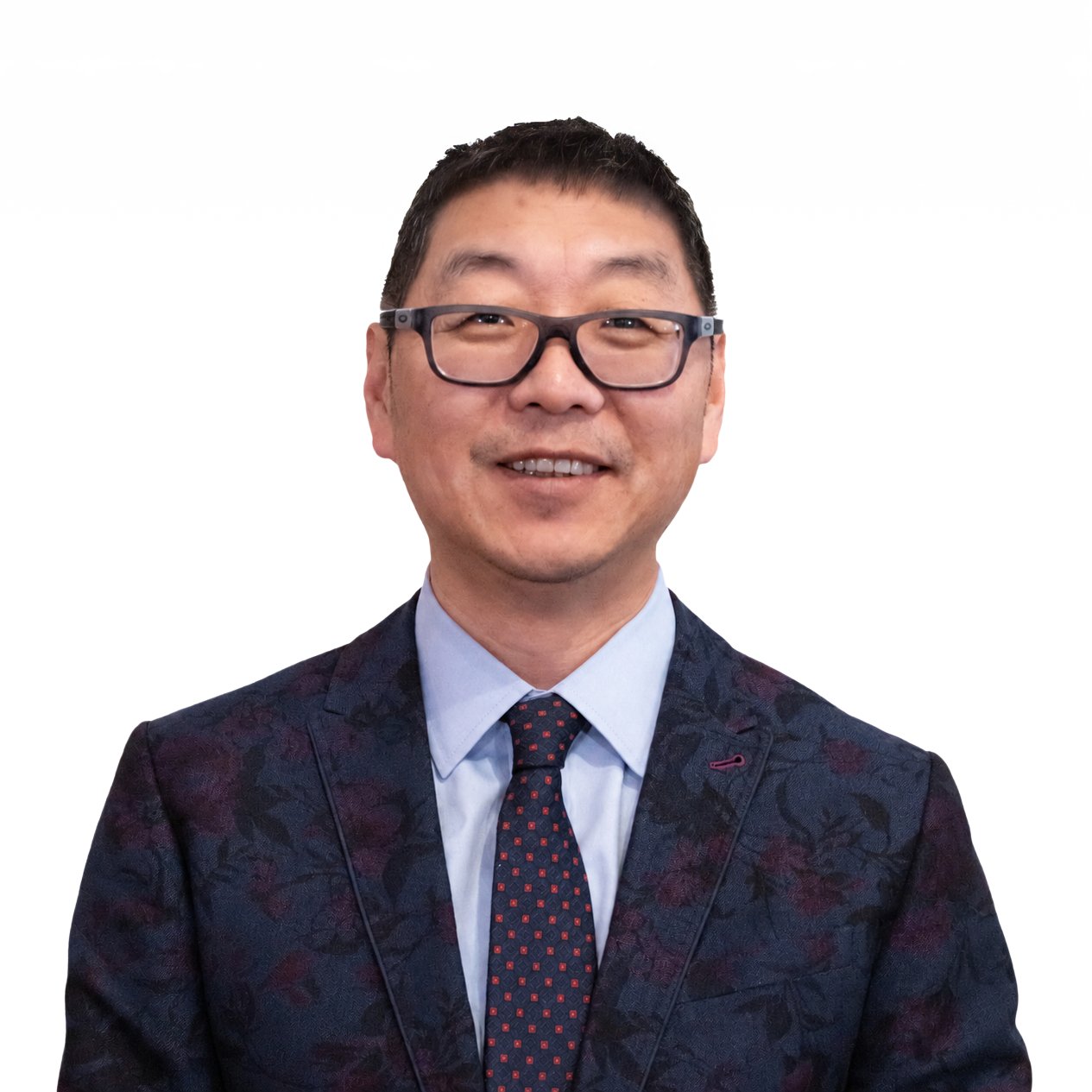 Eddie Wang Oakville, ON Real Estate Agent Headshot