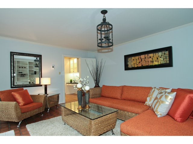 25 La Loma Drive