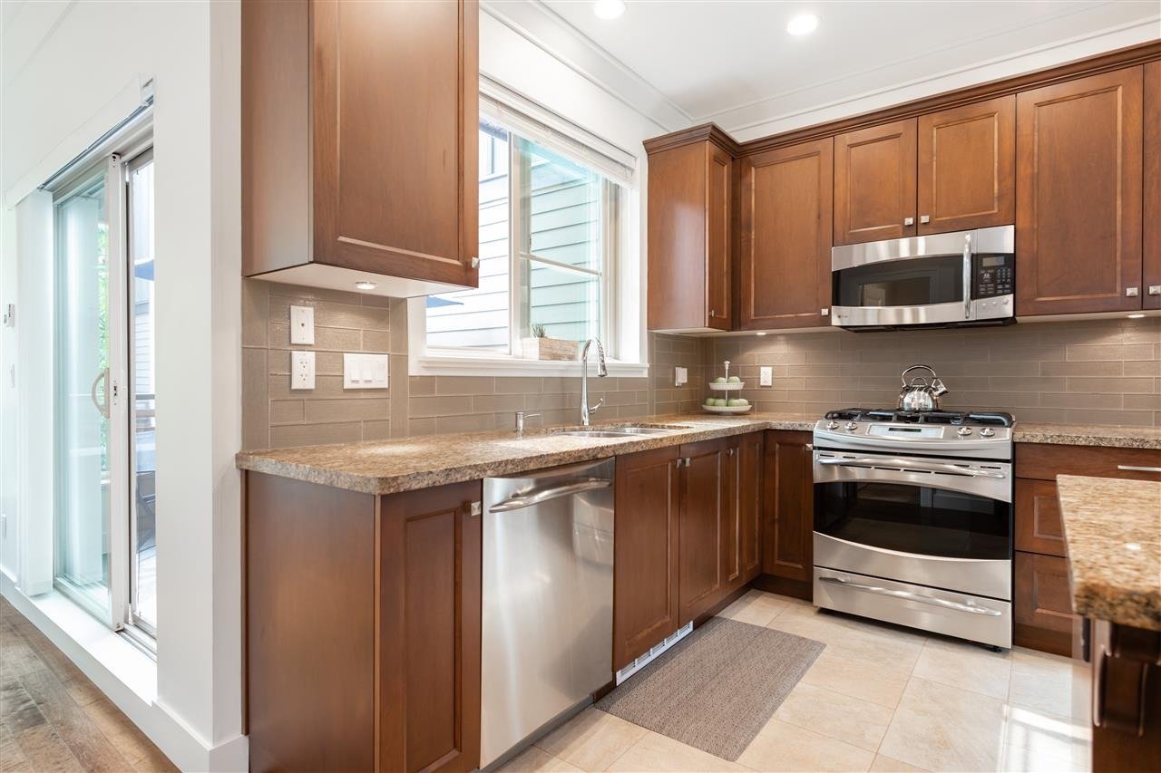 897 Premier St, #17