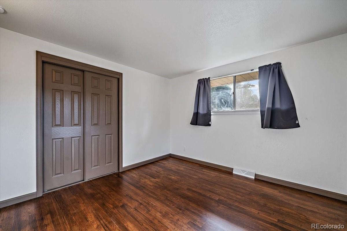 1006 Hahn Ct