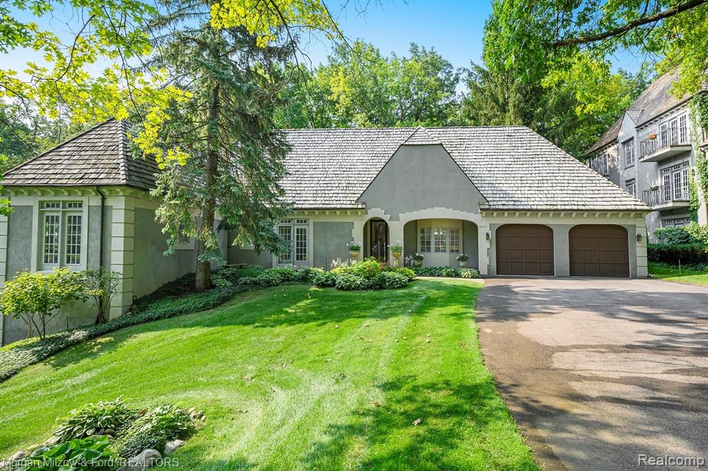5419 Bristol Parke Drive
