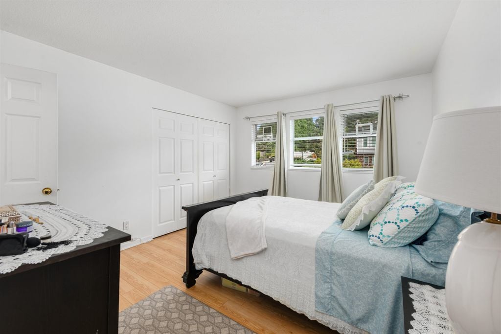 5335 Hastings St, #401