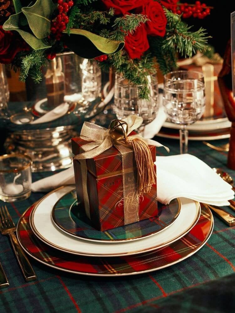 The Art of the Grand Holiday: Crafting an Elegant Table Inspired by Ralph Lauren & Timeless Tartan