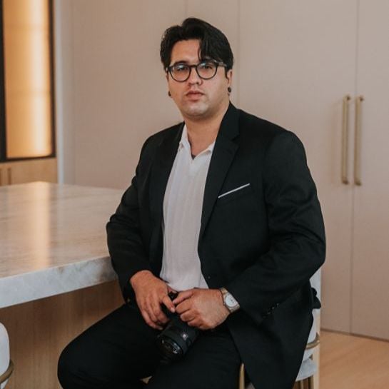 Arturo Vecino Perez Houston, TX Real Estate Agent Headshot