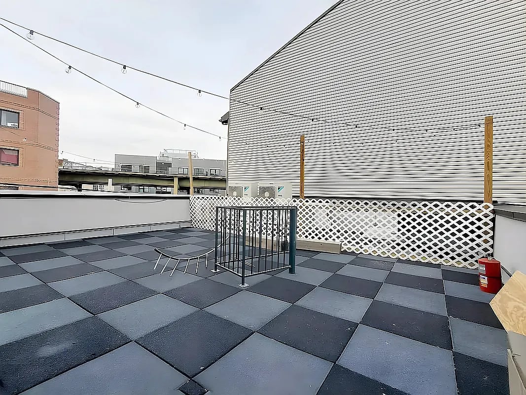 205 Central Ave 2A