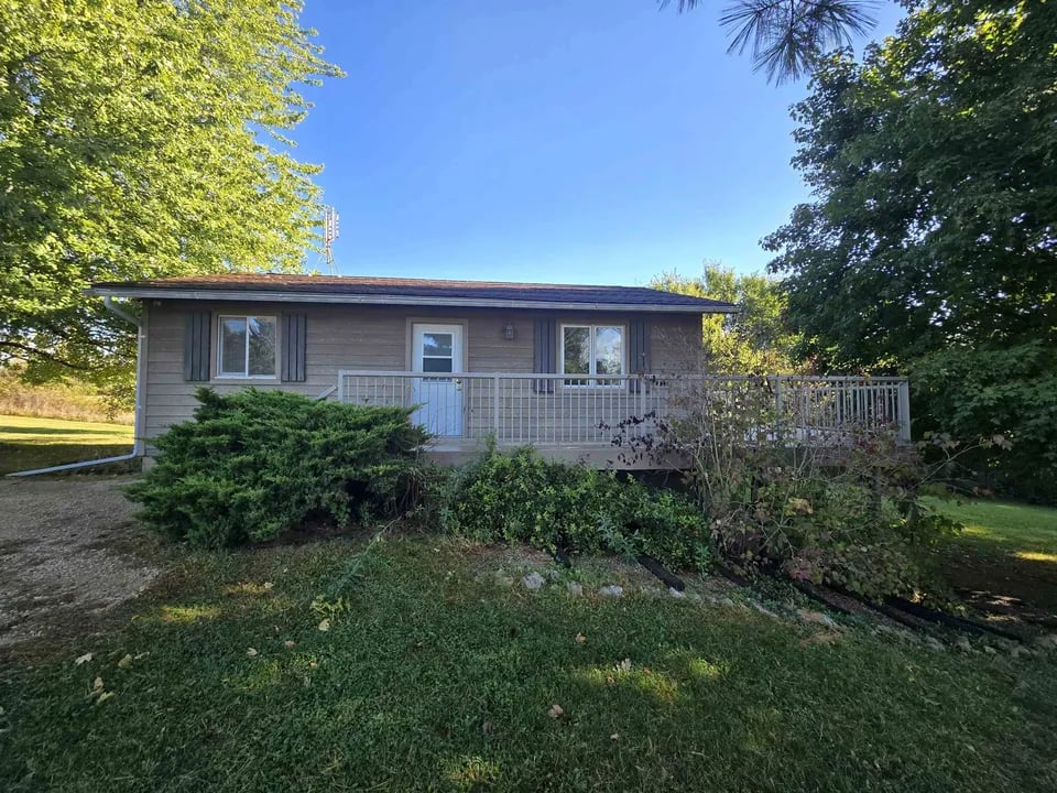 12A329 Eisenhower Drive