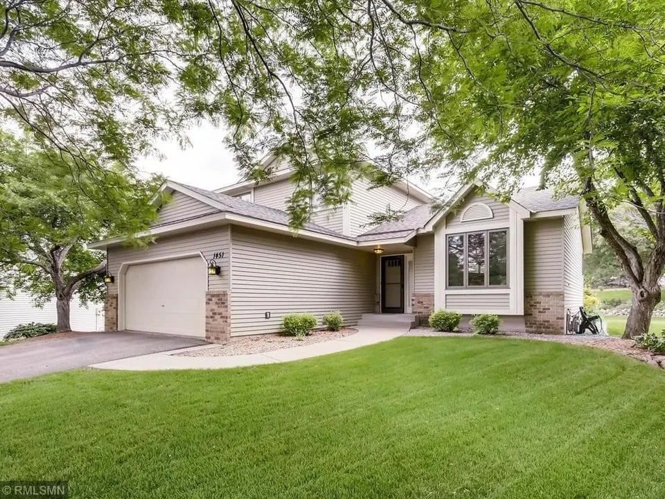 1451 Fallbrook Ln
