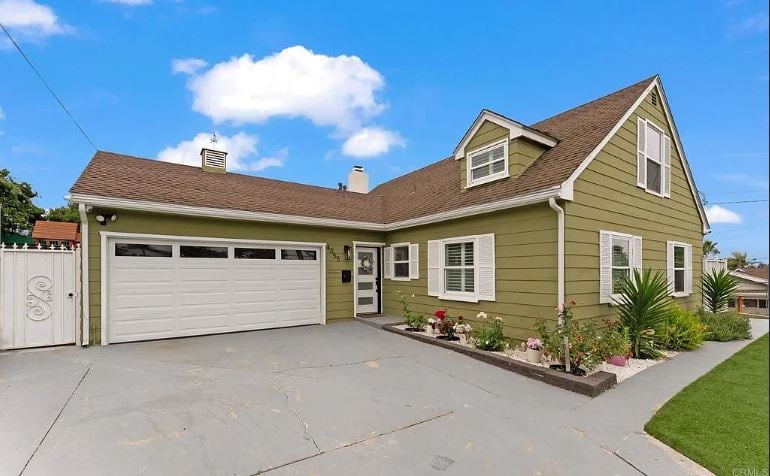 4055 Mount Albertine Ave