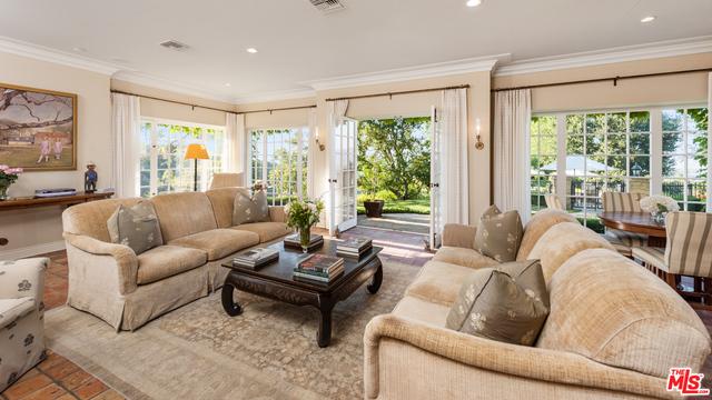 13337 Mulholland DR