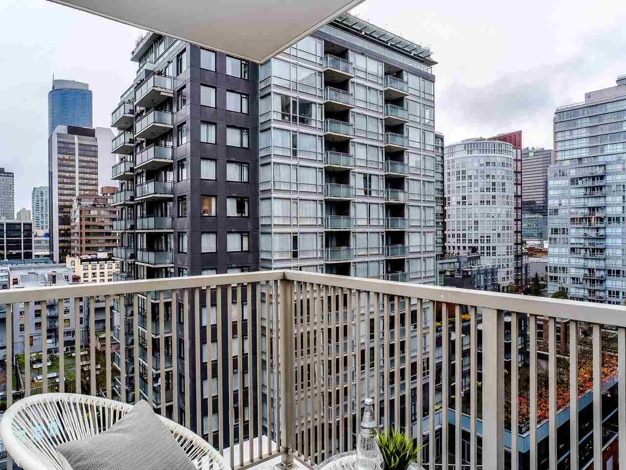 1055 Richards St, #1605