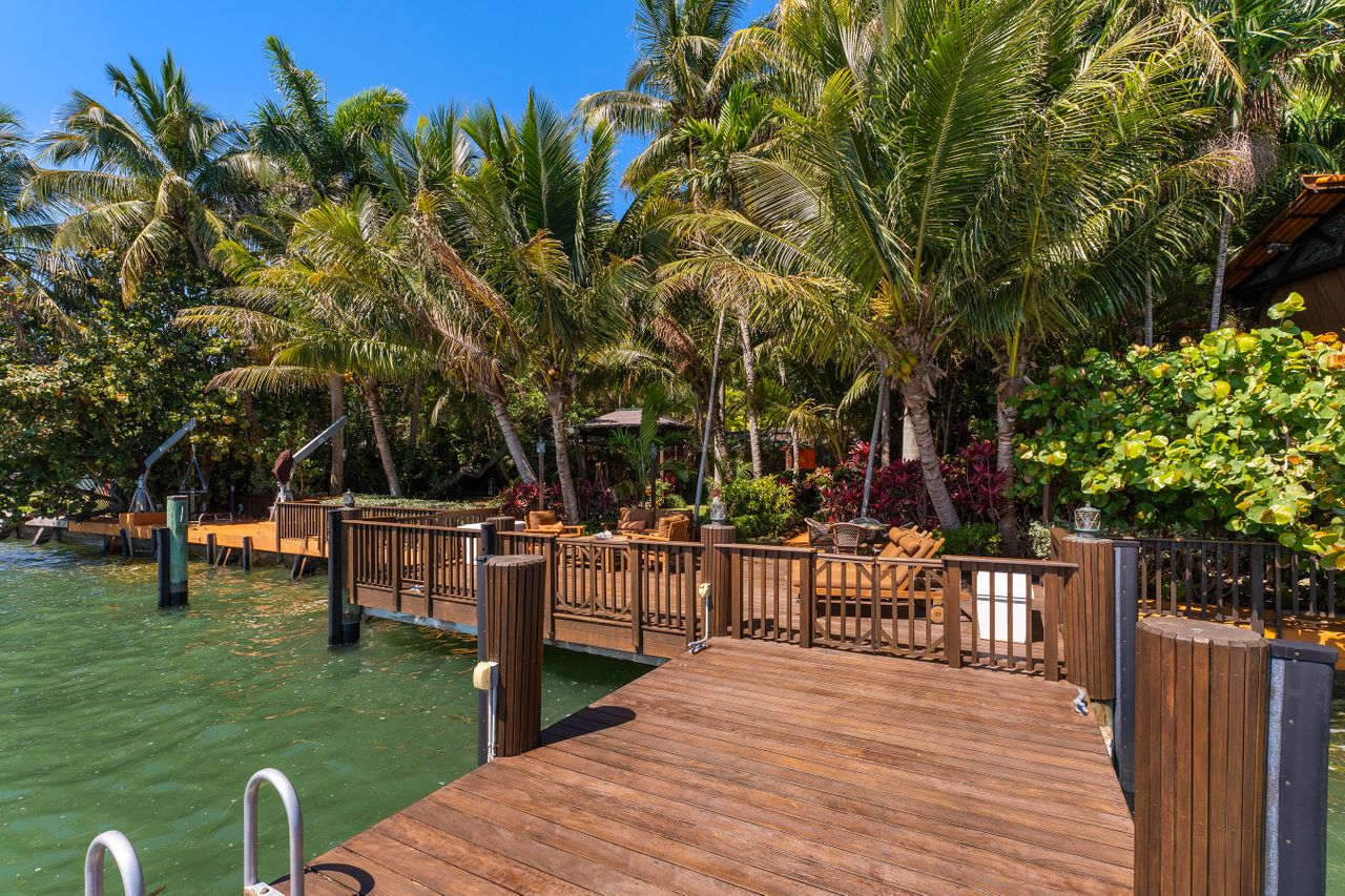  Morningside Waterfront Estate