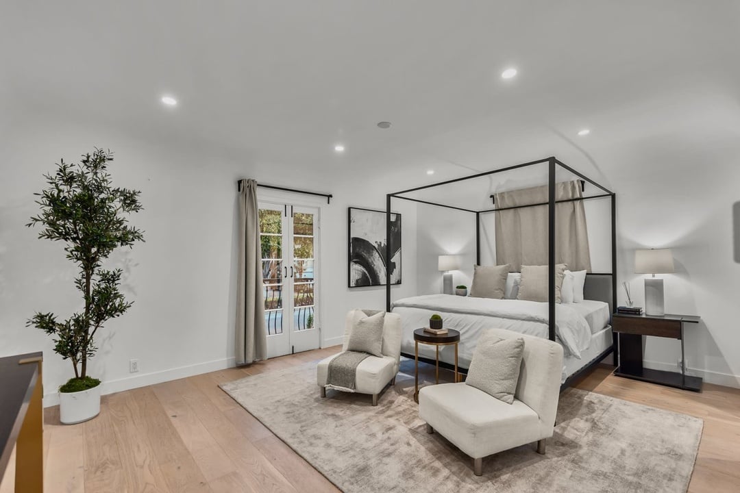 Amber Villa