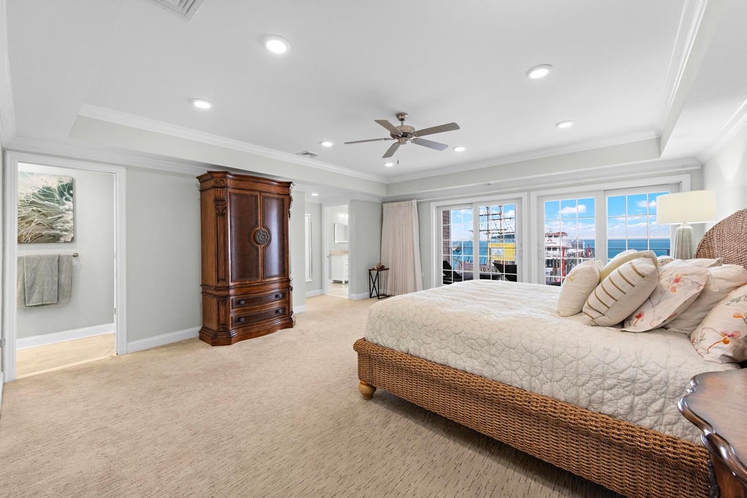 100 N. West Ave #7A, Beach Haven