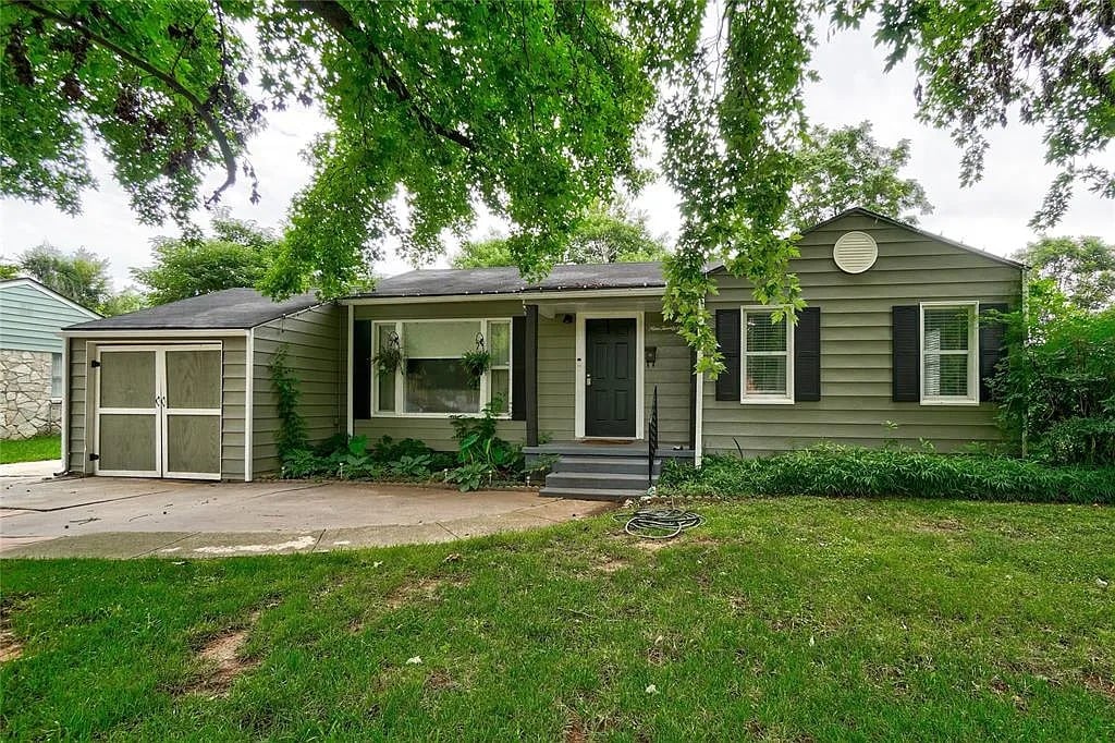 921 W Eufaula St