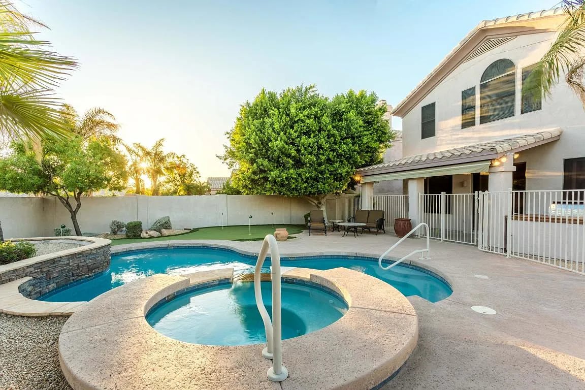 8177 E Rita Dr