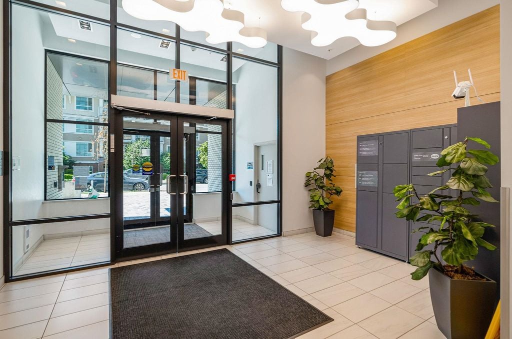 5470 Ormidale St, #518