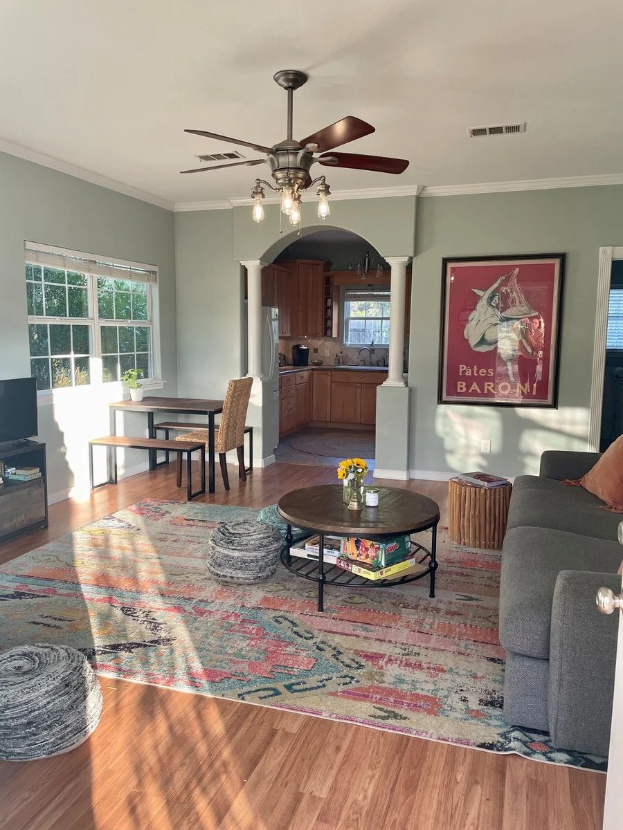 105 Roanoak Dr