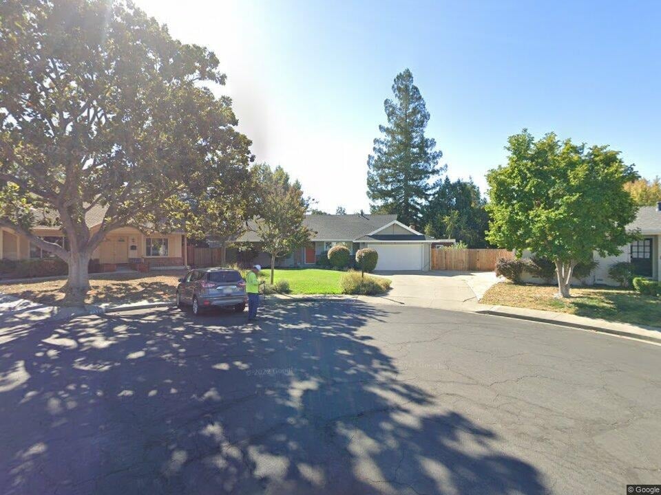 1340 Edinburgh Ct