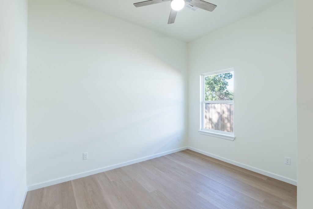 820 W Locust Street