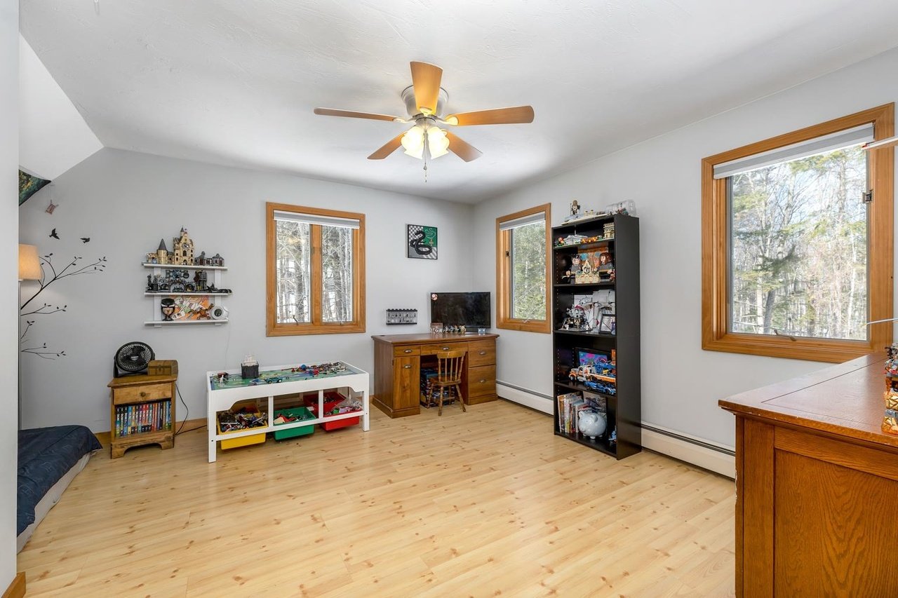 60 Winona Shores Rd