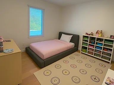 26 Meadowgrass Ln