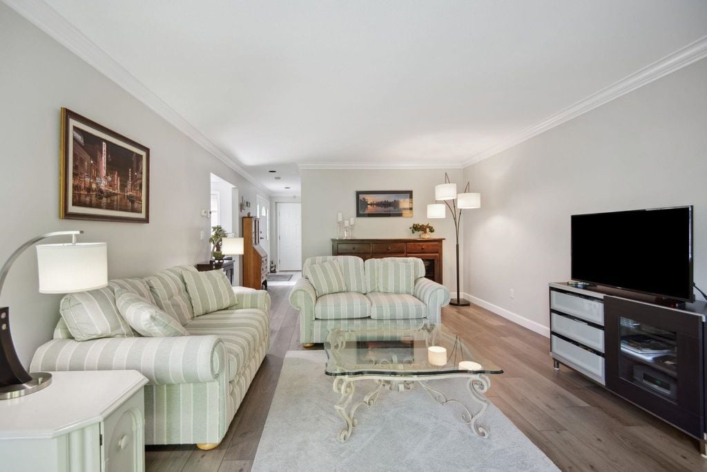 72 Jamieson Ct, #28