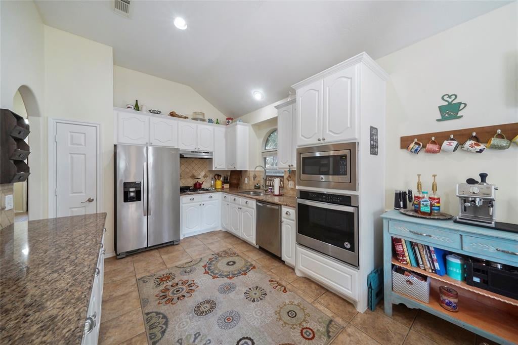 22903 Creekside Gate Ct