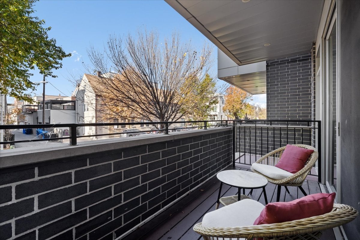 925 N Hermitage Ave | Unit 1 