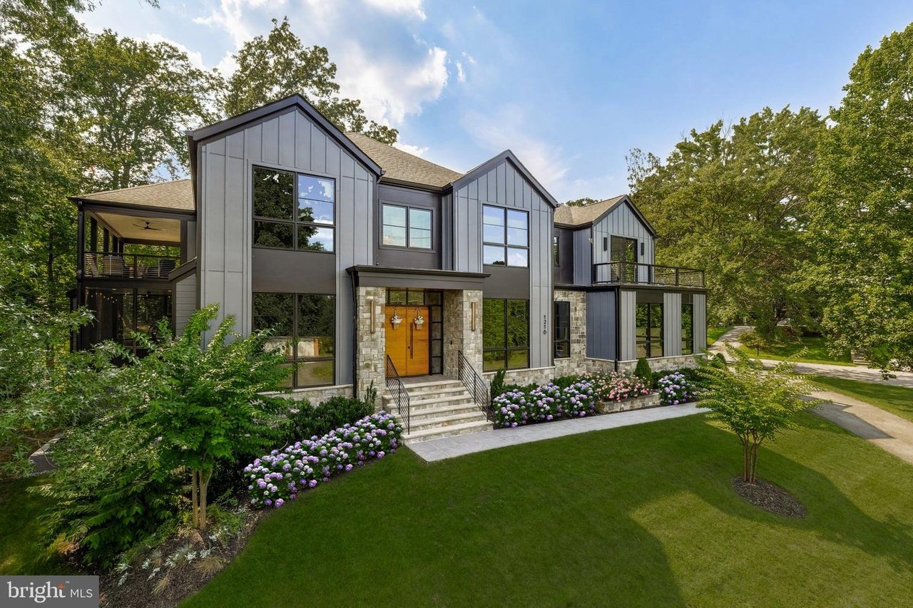 1216 Earnestine St, McLean, VA 22101