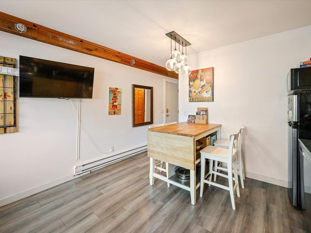 2134 Sarajevo Dr, #1