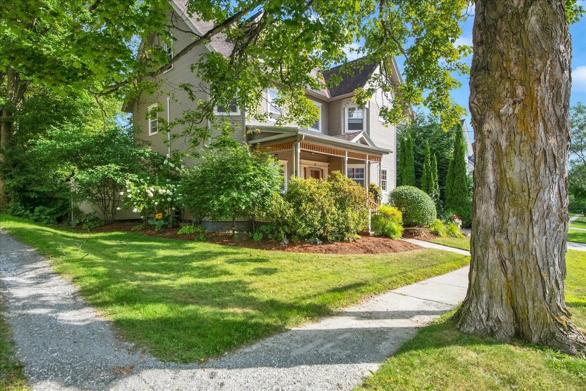 19 Brown Avenue