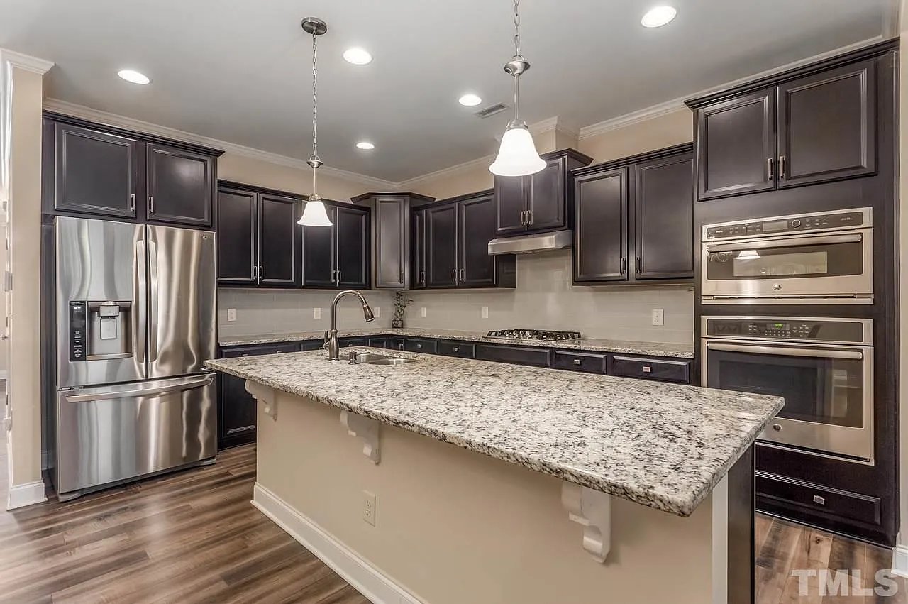 341 Roberts Ridge Dr