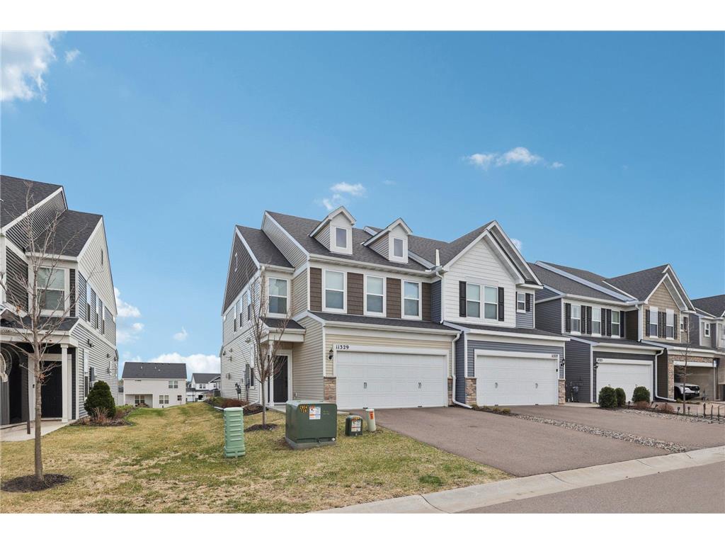 11329 Brookview Road, Woodbury, MN 55129