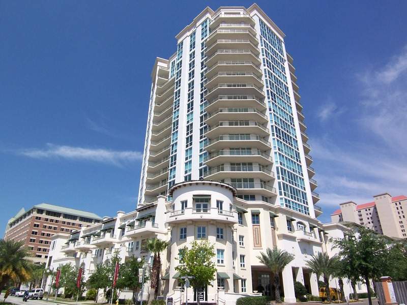 The Plaza Harbour Island