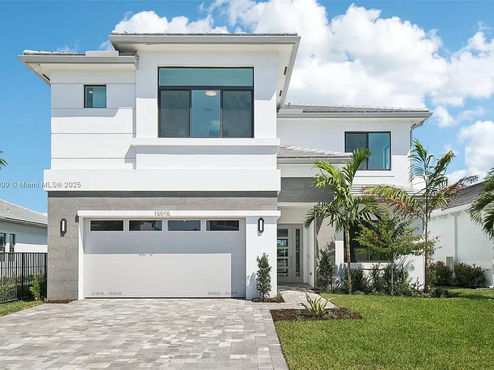 13075 Feathering Way